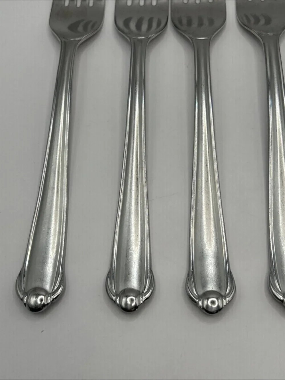 Mikasa CLASSICO SATIN Dinner Forks (Set of 8) Gerald Patrick 18/8 Korea 8 1/8